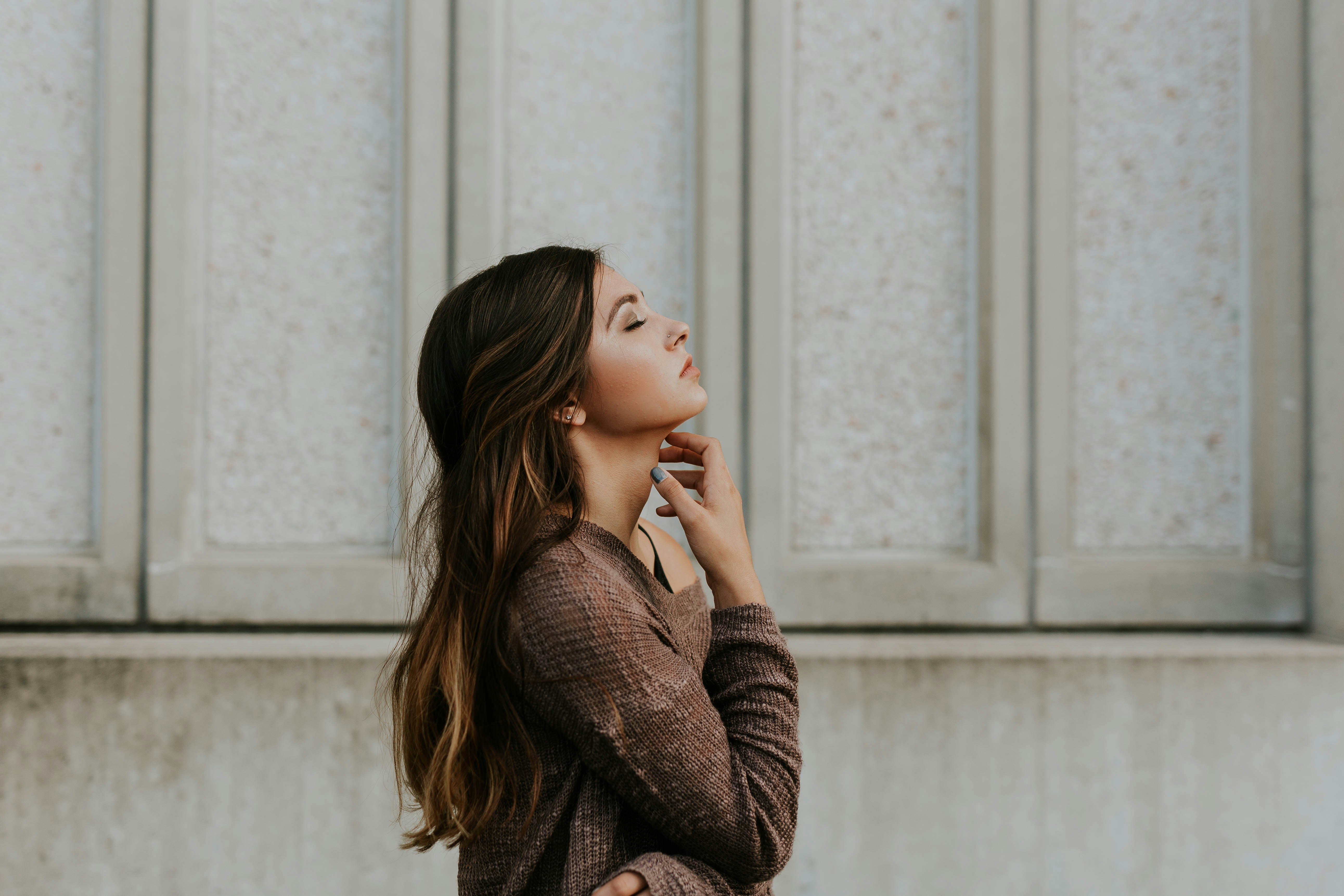 Модель в куртке Urban Shell Jacket